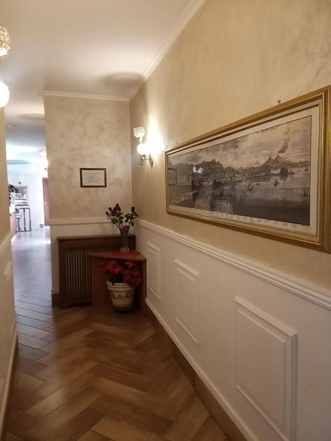 Hotel Kursaal ナポリ エクステリア 写真