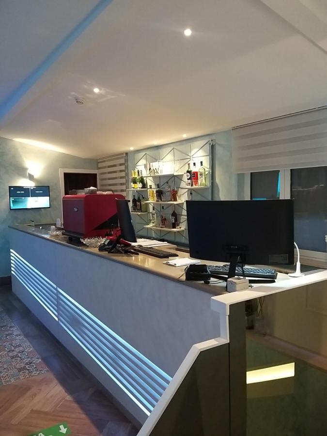 Hotel Kursaal ナポリ エクステリア 写真