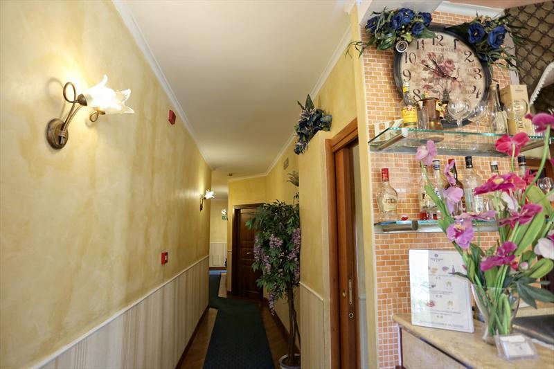 Hotel Kursaal ナポリ エクステリア 写真